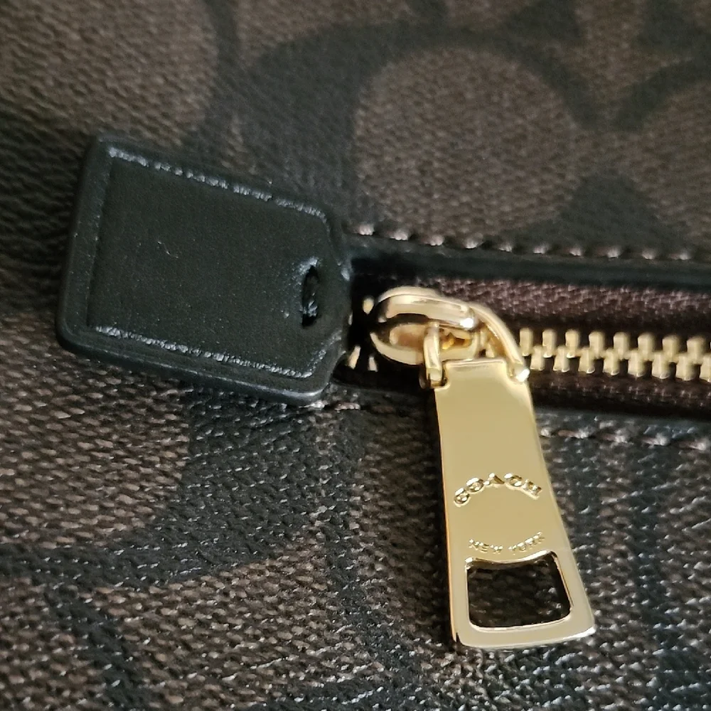 Coach Black and Brown Crossbody Bag - Picture 3 of 16